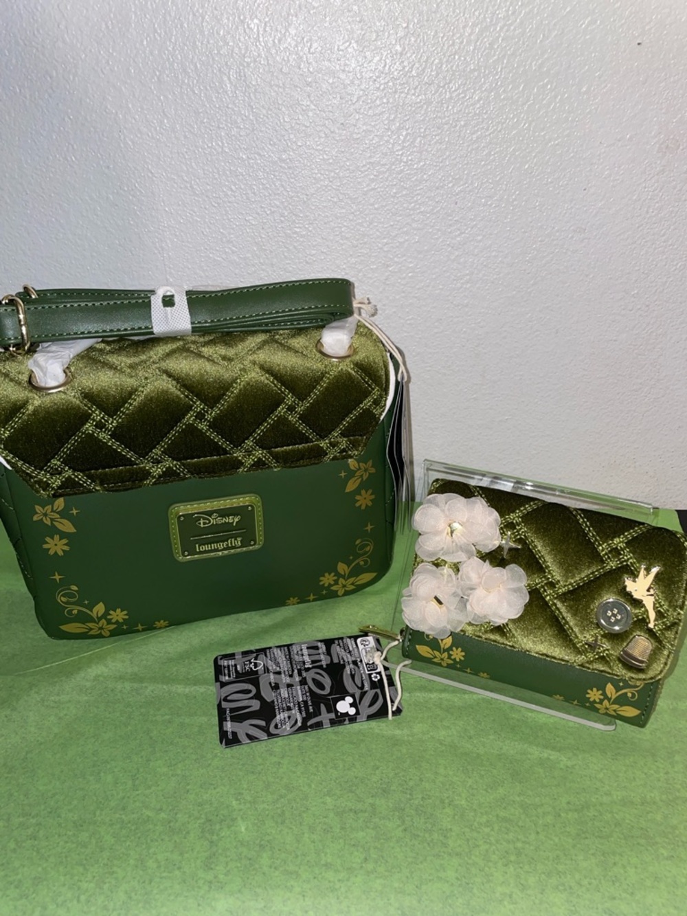 Exclusive Loungefly Disney Peter Pan Tinker Bell Velvet Crossbody Bag & Wallet